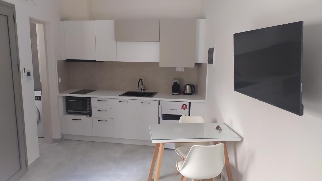 Uni Island - Old Town Suites Iraklion Buitenkant foto